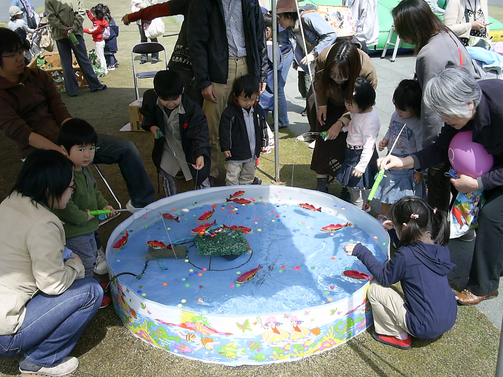 季節を問わず大人気 ワン ステップのカーニバルゲーム イベント遊具 エアー遊具レンタル 工作キット販売 エア防災のワン ステップ